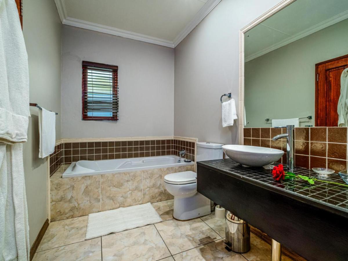 Hurlingham House Guest House 约翰内斯堡 外观 照片